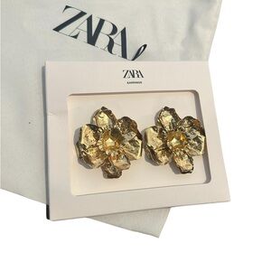 Zara Metallic Gold Flower Earrings
